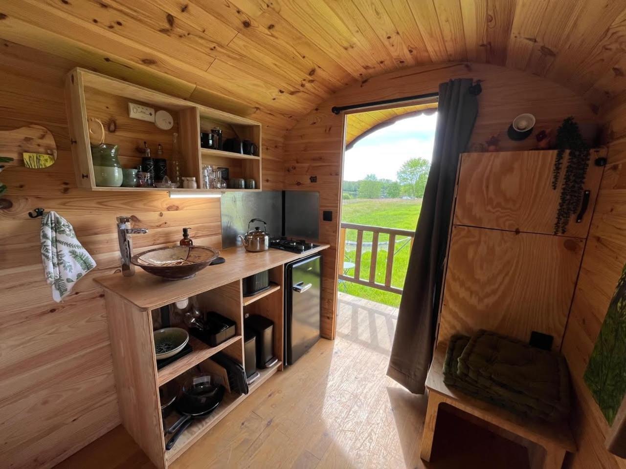 Les Logements Insolites De La Base Nautique Verneuil  Екстер'єр фото